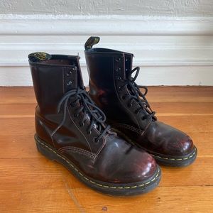Dr. Martens Maroon original womens size 9